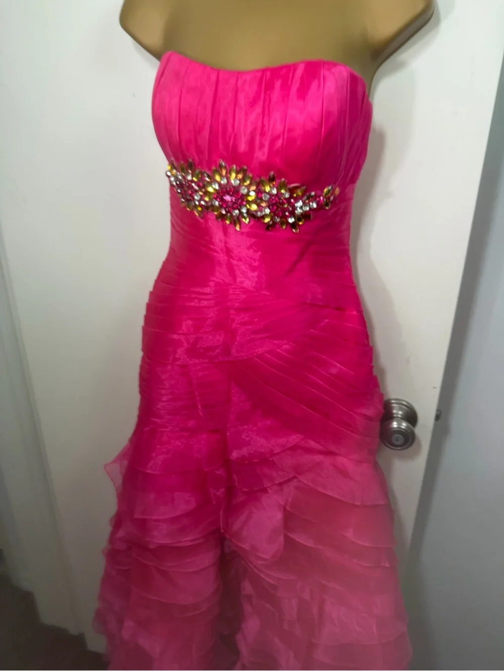 May Queen Couture Vintage Strapless Barbie Hot Pink Beaded Ruffle Gown NWOT 6 - Picture 12 of 16